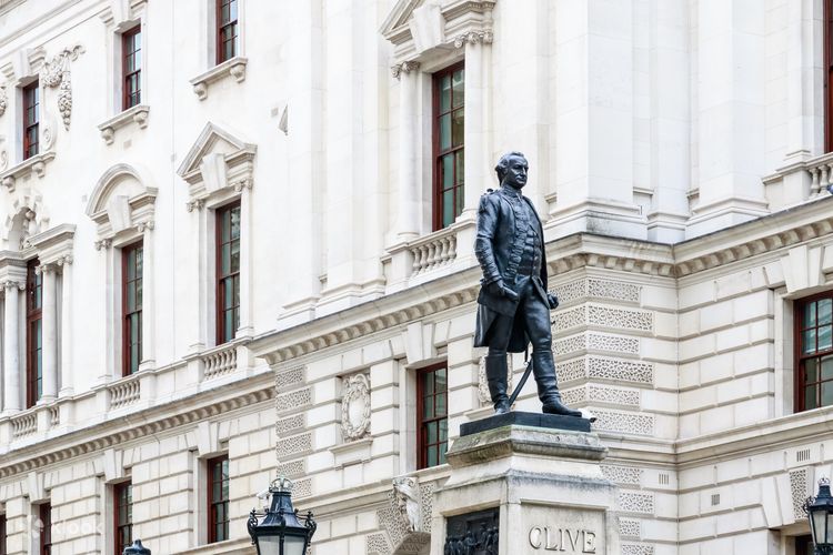 day tours of london | see fascinating war-related artifacts in the churchill museum
