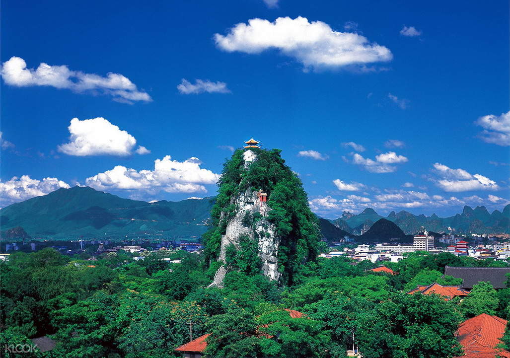 桂林独秀峰景区全景
