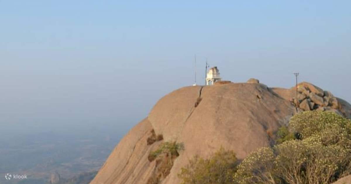 go trekking and watch the sunrise