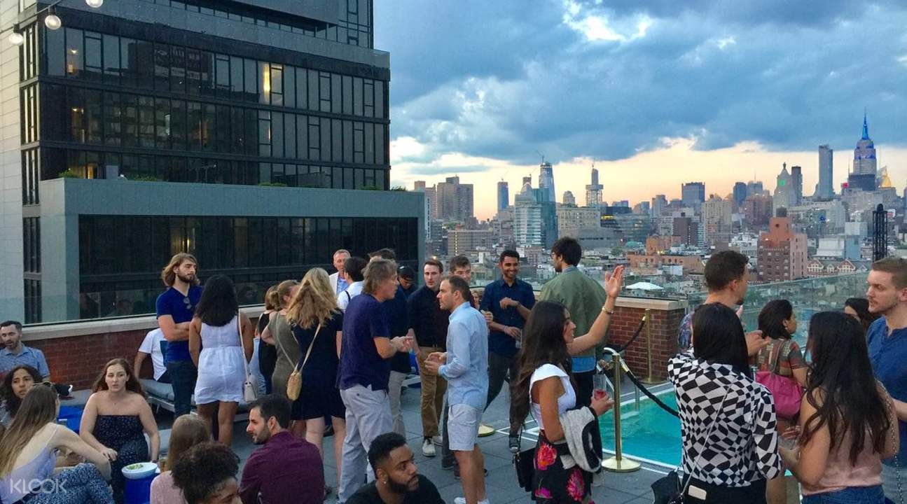 在纽约受欢迎的屋顶酒吧,放眼纽约无敌城市全景!