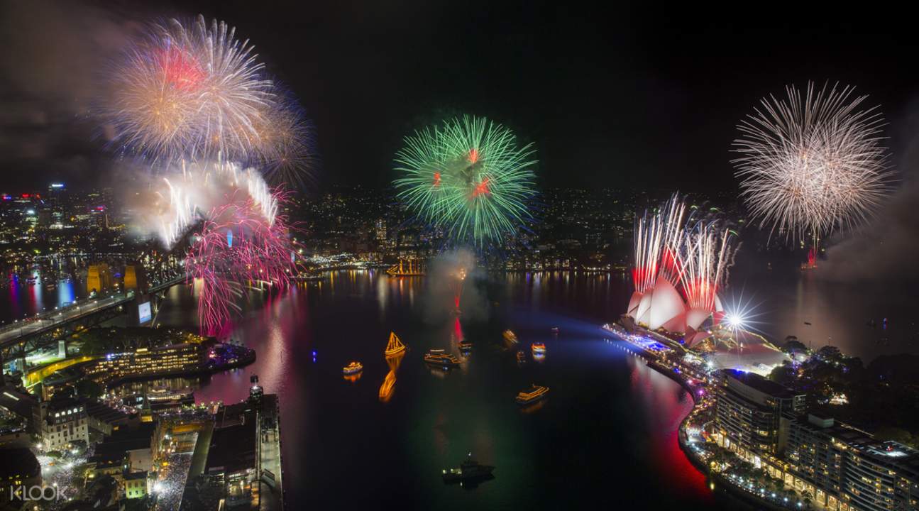 悉尼港跨年烟花游船