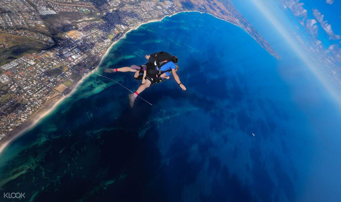 skydiving in perth