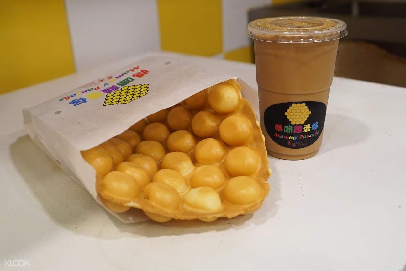 original flavour egg puffs with drinks at mammy pancake in yuen