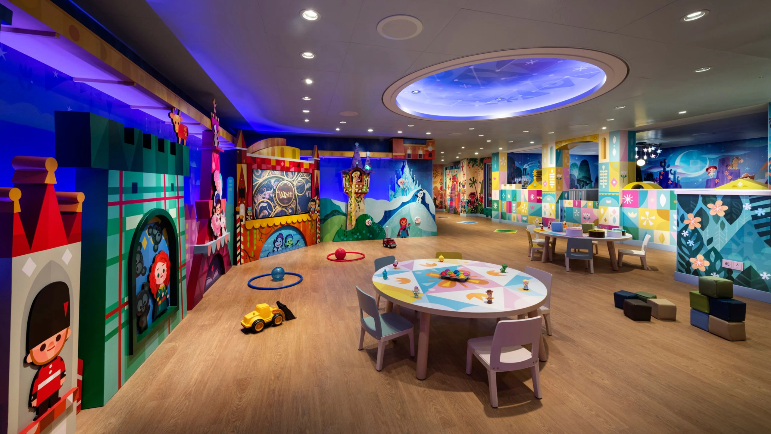 DCL-WW Entertainment (“it’s a small world” nursery!)