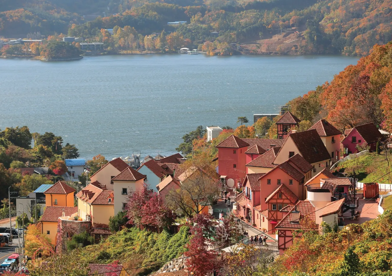 Petit France Village