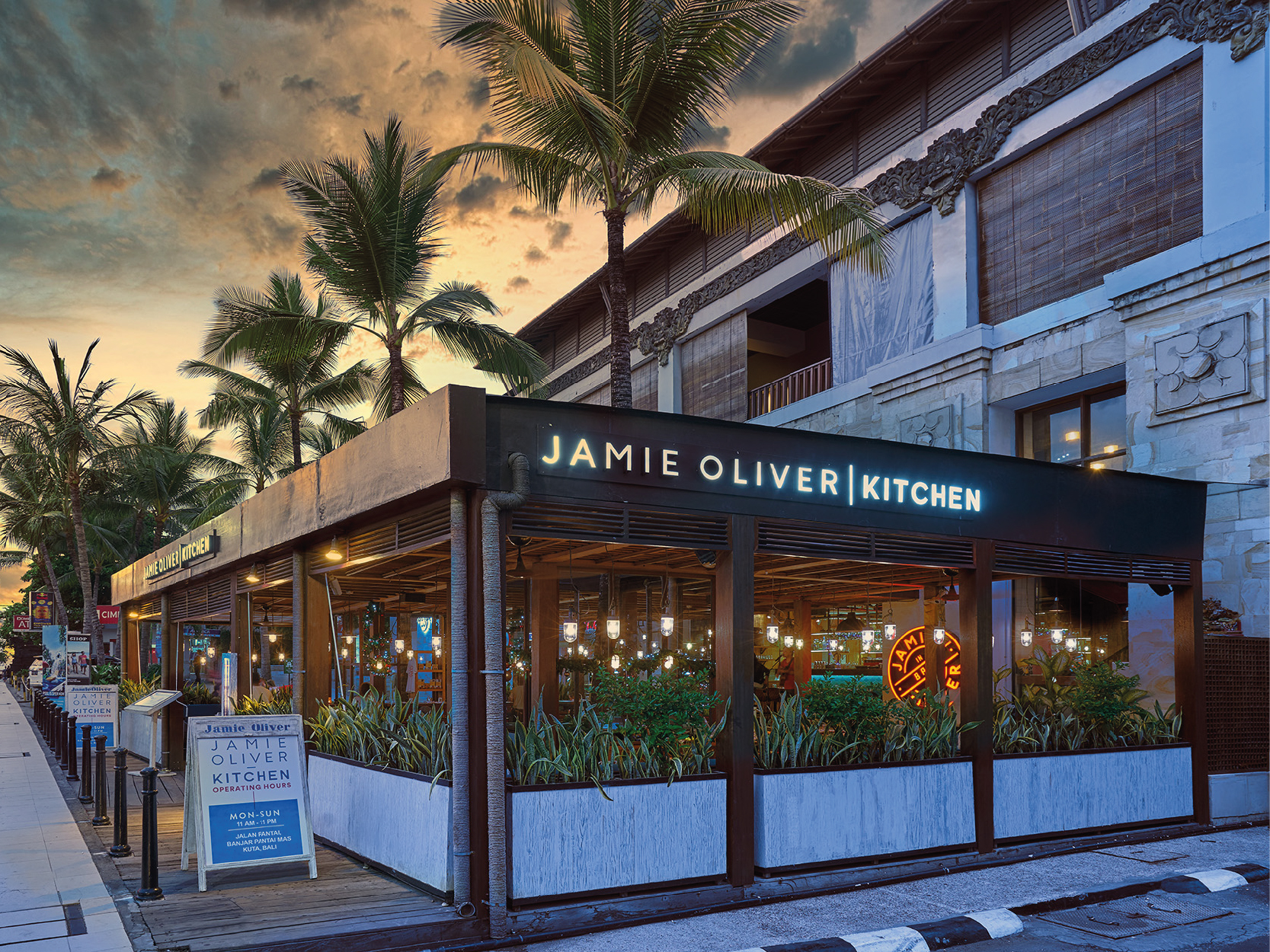 巴厘島庫塔Jamie Oliver Kitchen美食體驗