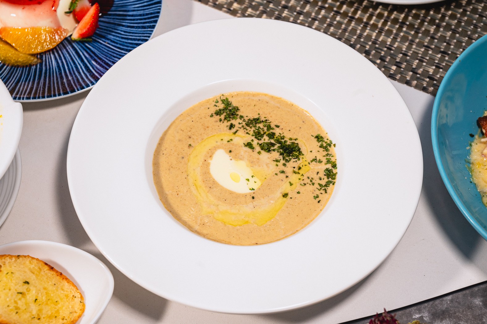 The Sky 32 Rooftop Dining at Grande CentrePoint Hotel (Pattaya)