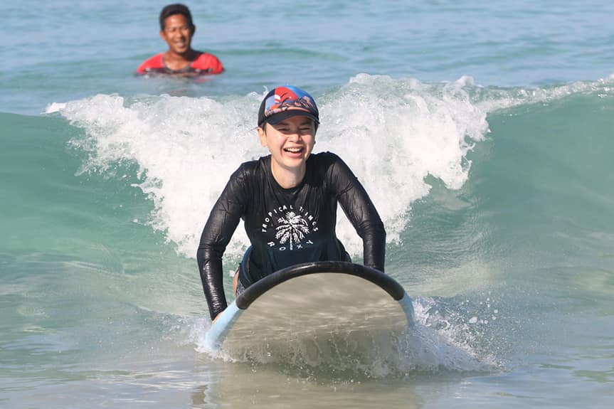 布吉島衝浪課程（Beyond Surf Kata Phuket提供）