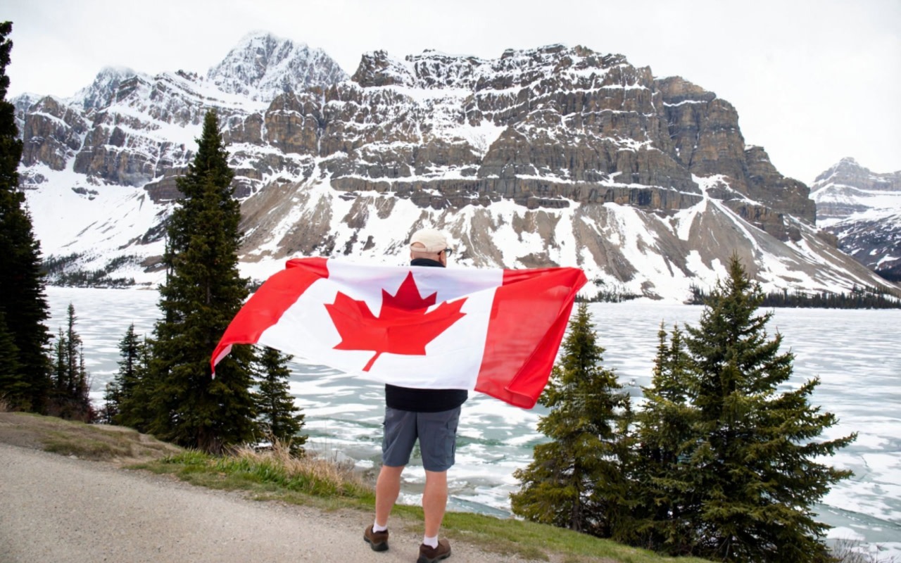 Icefield Skywalk Full-day Small-Group Tour