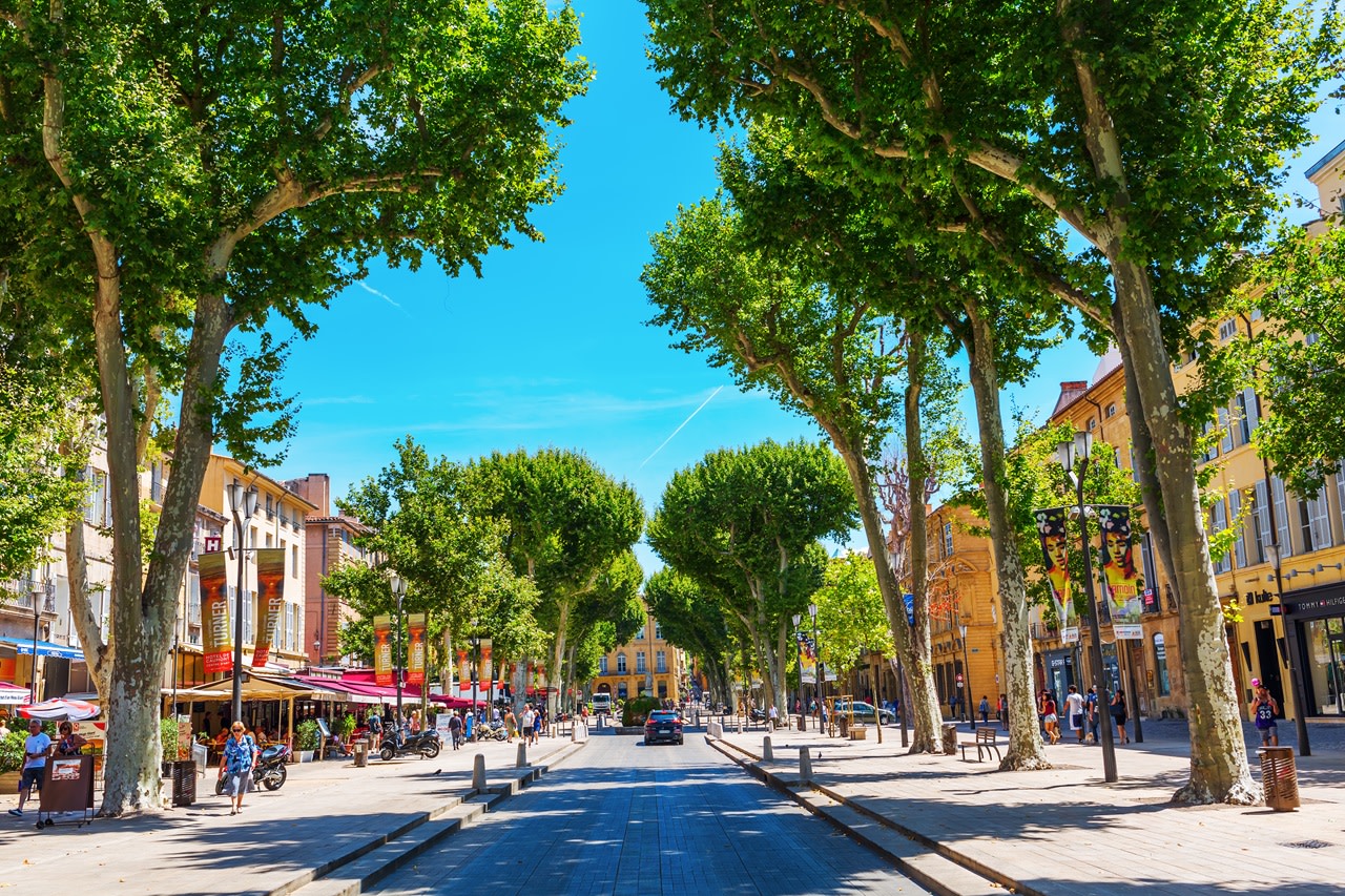 Private Tour of Aix-en-Provence:Cours Mirabeau & Old Town Highlights