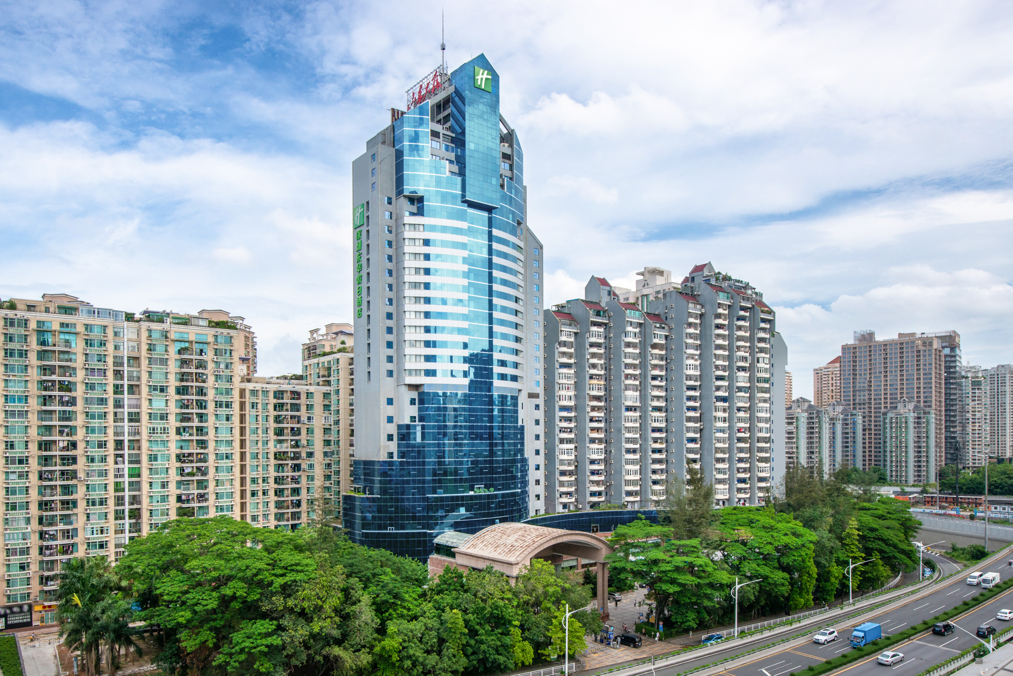 Shenzhen Donghua Holiday Hotel Accommodation Package
