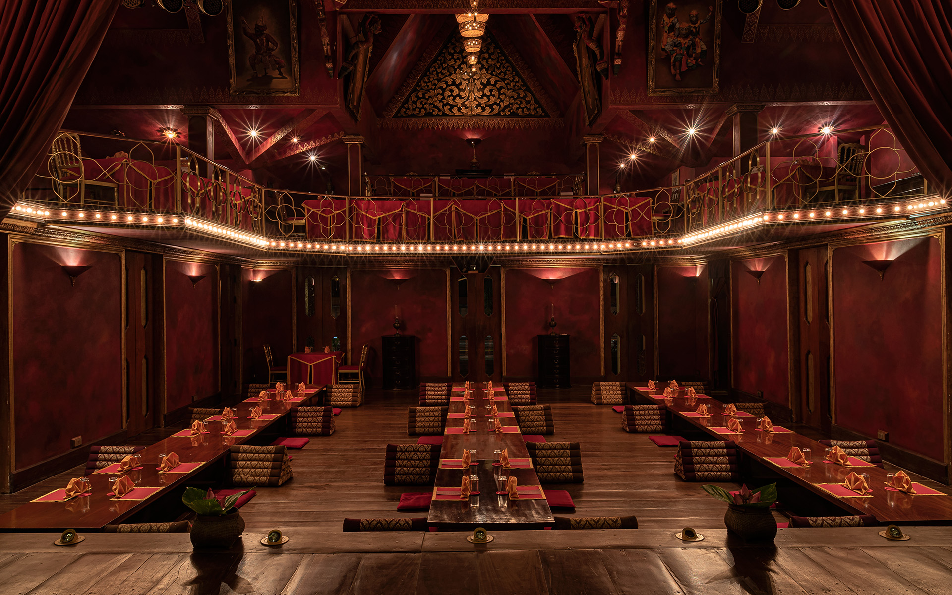 Apsara Theatre: Preserving Traditional Dance and Tuk-Tuk Transfers 