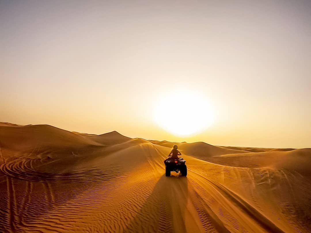 迪拜奢華沙漠衝沙體驗