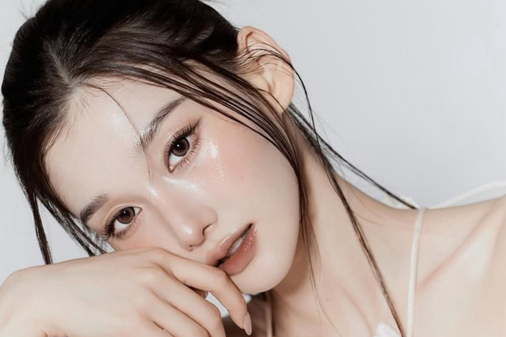 [K-Beauty in Gangnam ]  Makeup, Hair & Photoshoot + K-pop Class