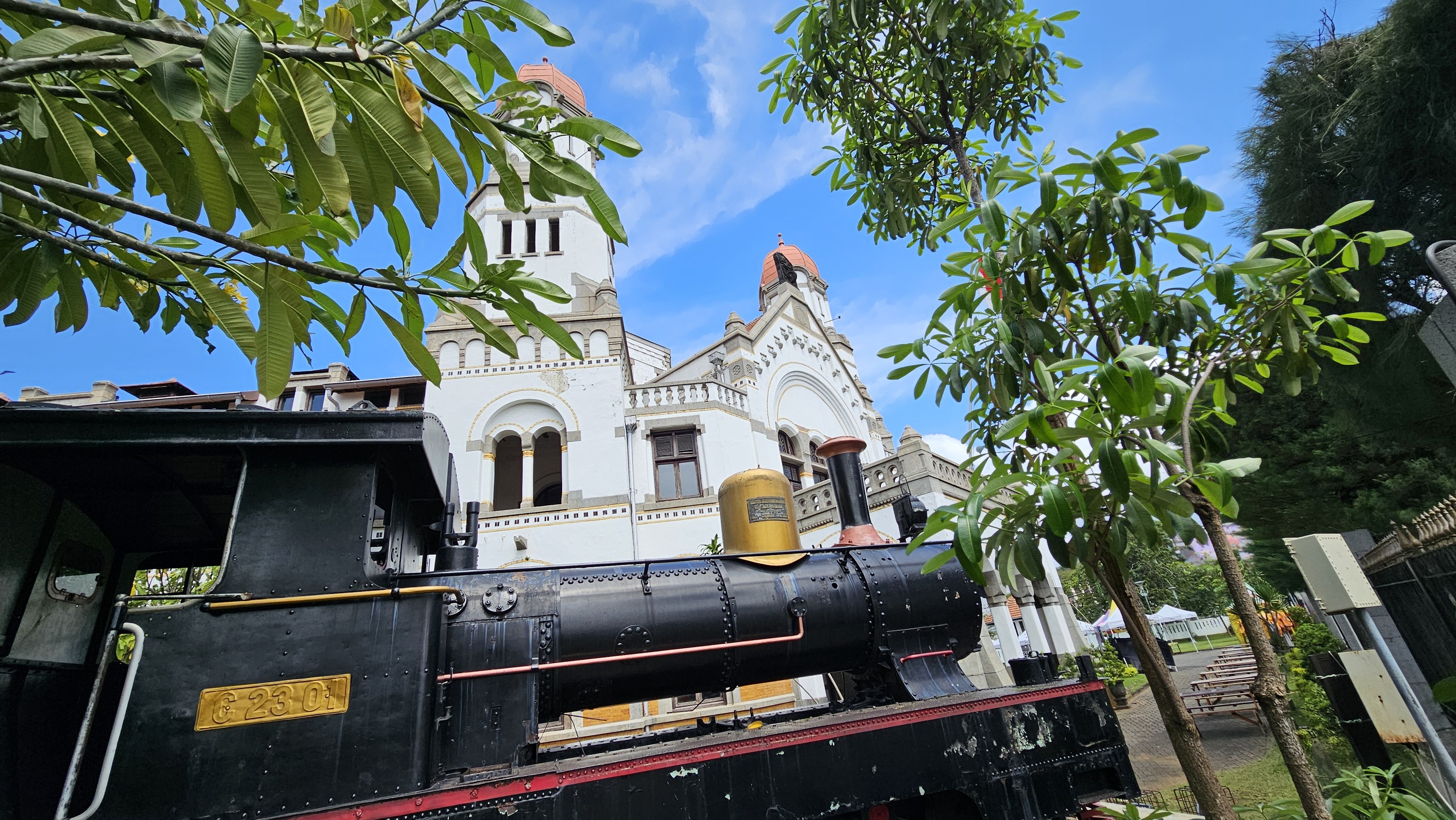 Lawang Sewu (Colonial Building)