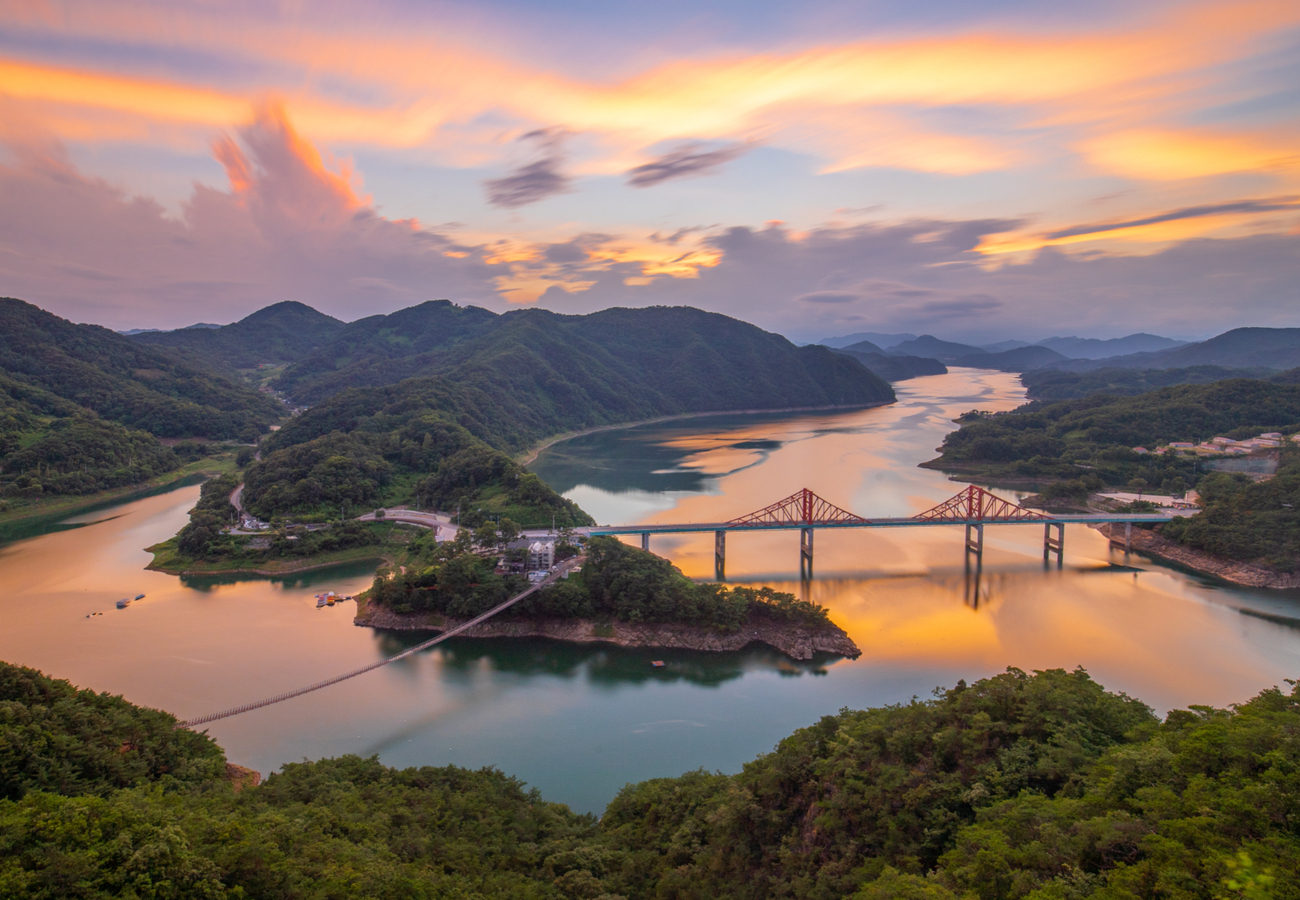 Oksunbong Suspension Bridge