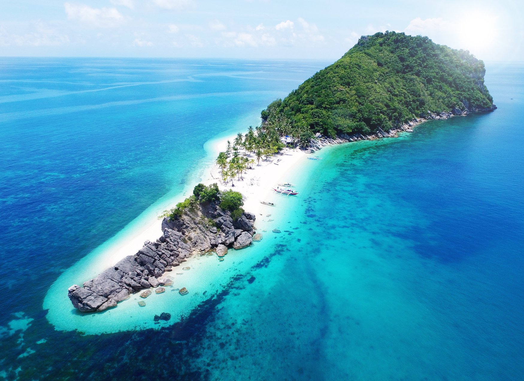 Islas de Gigantes Private Day Tour from Roxas City with Transfers