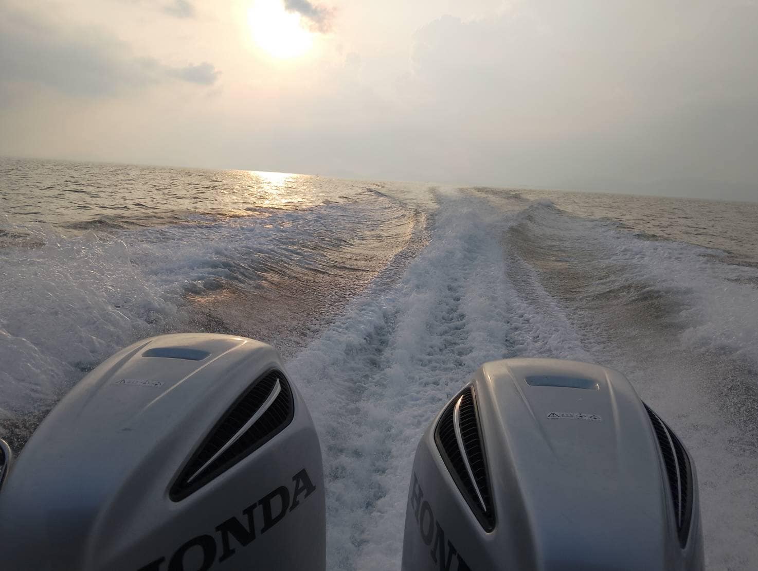 蘭達島 (Koh Lanta) 出發，前往翡翠島 (Koh Mai Pai) 等島嶼的精彩小島探險之旅