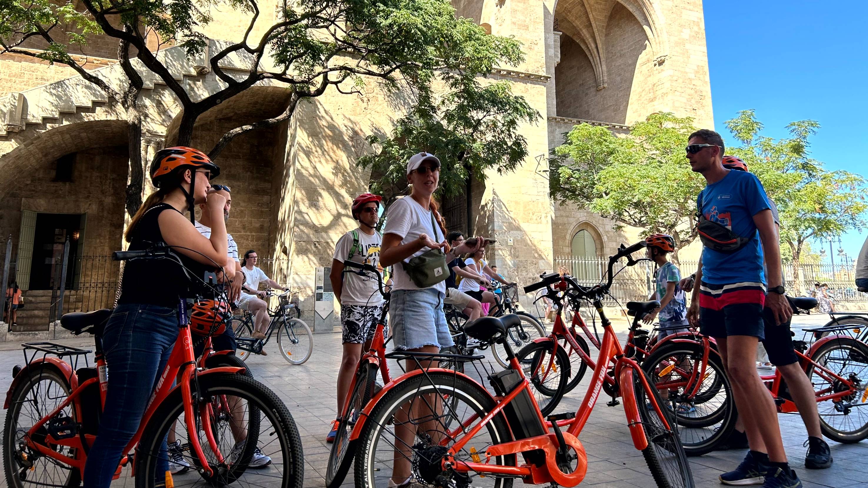 瓦倫西亞城市與歷史單車遊 (City and history bike tour in Valencia)