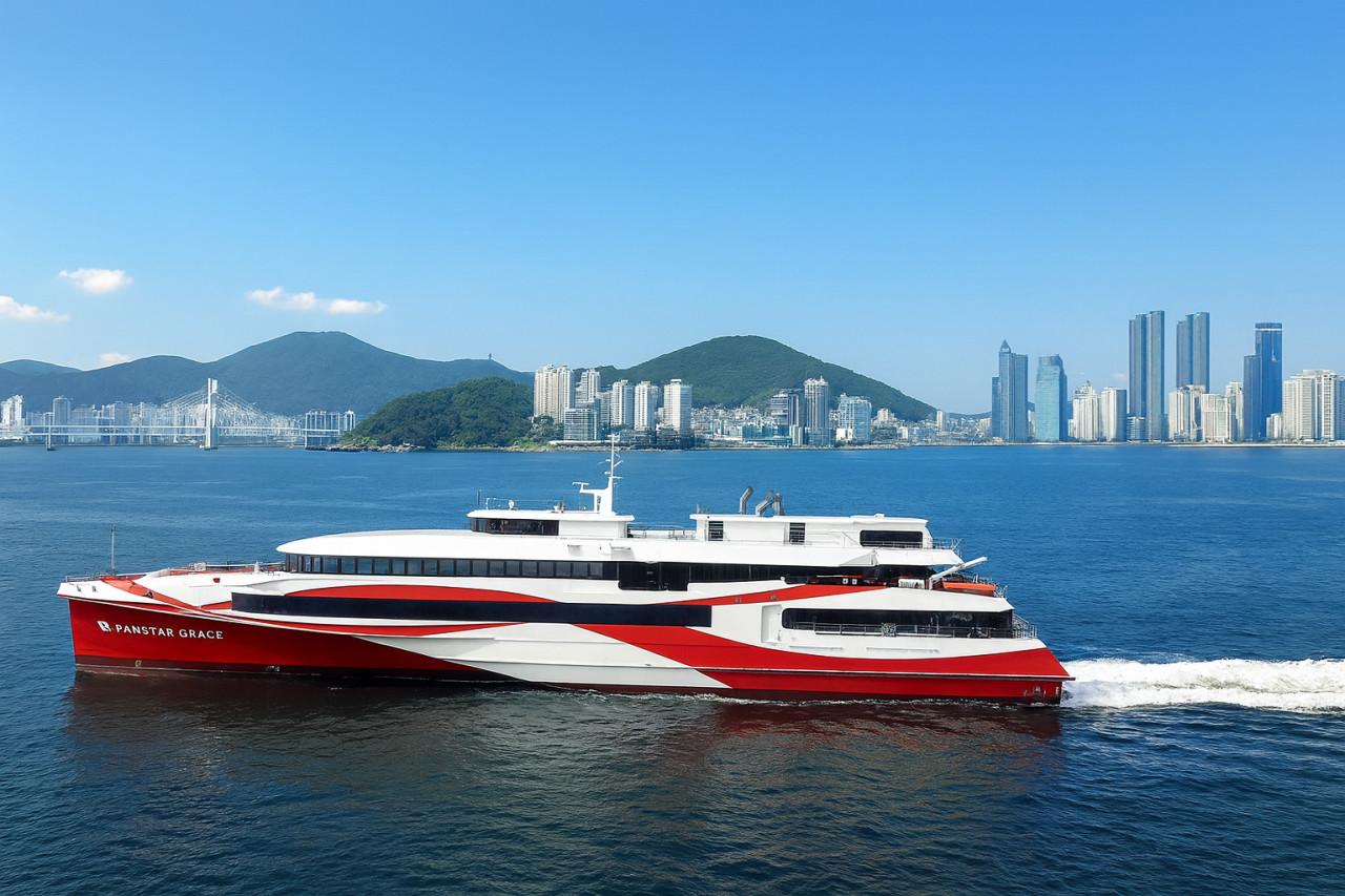 [Пусан] 502-Пассенджер Премиум Тур на Яхте с Закатом и Фейерверочным Фестивалем