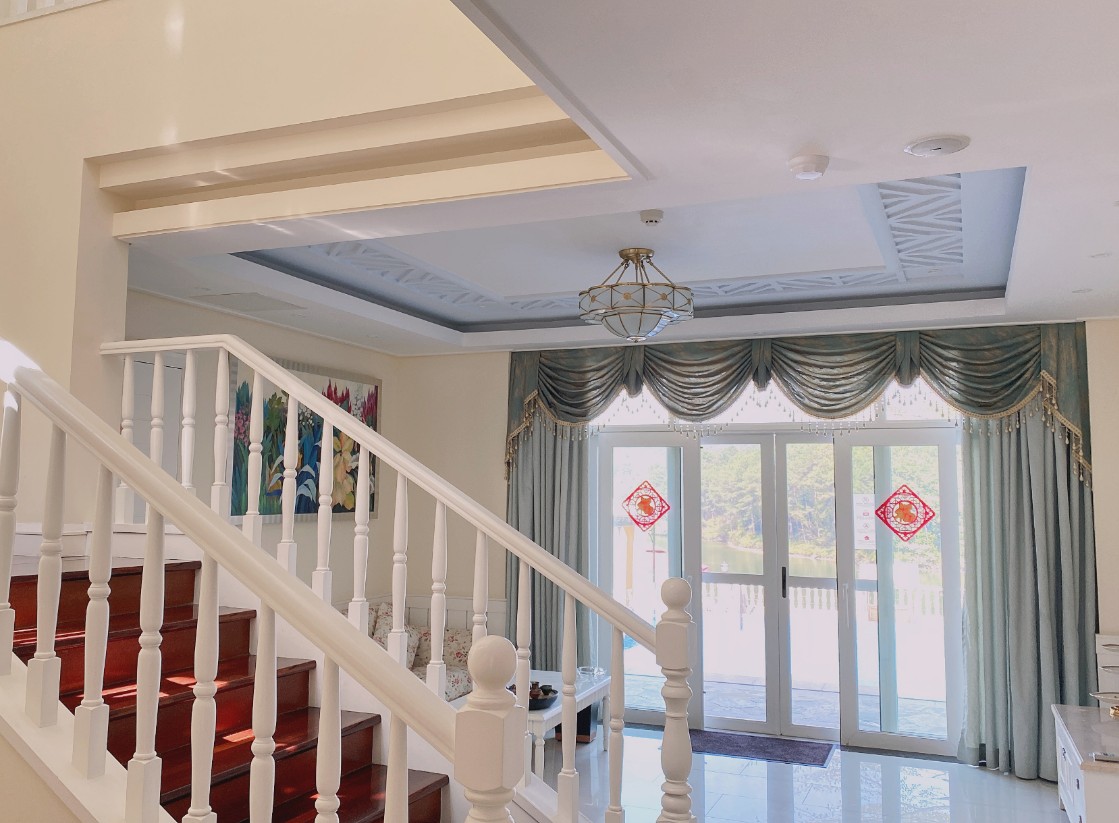 Four-bedroom, two-living room - Lakeside Pool Villa