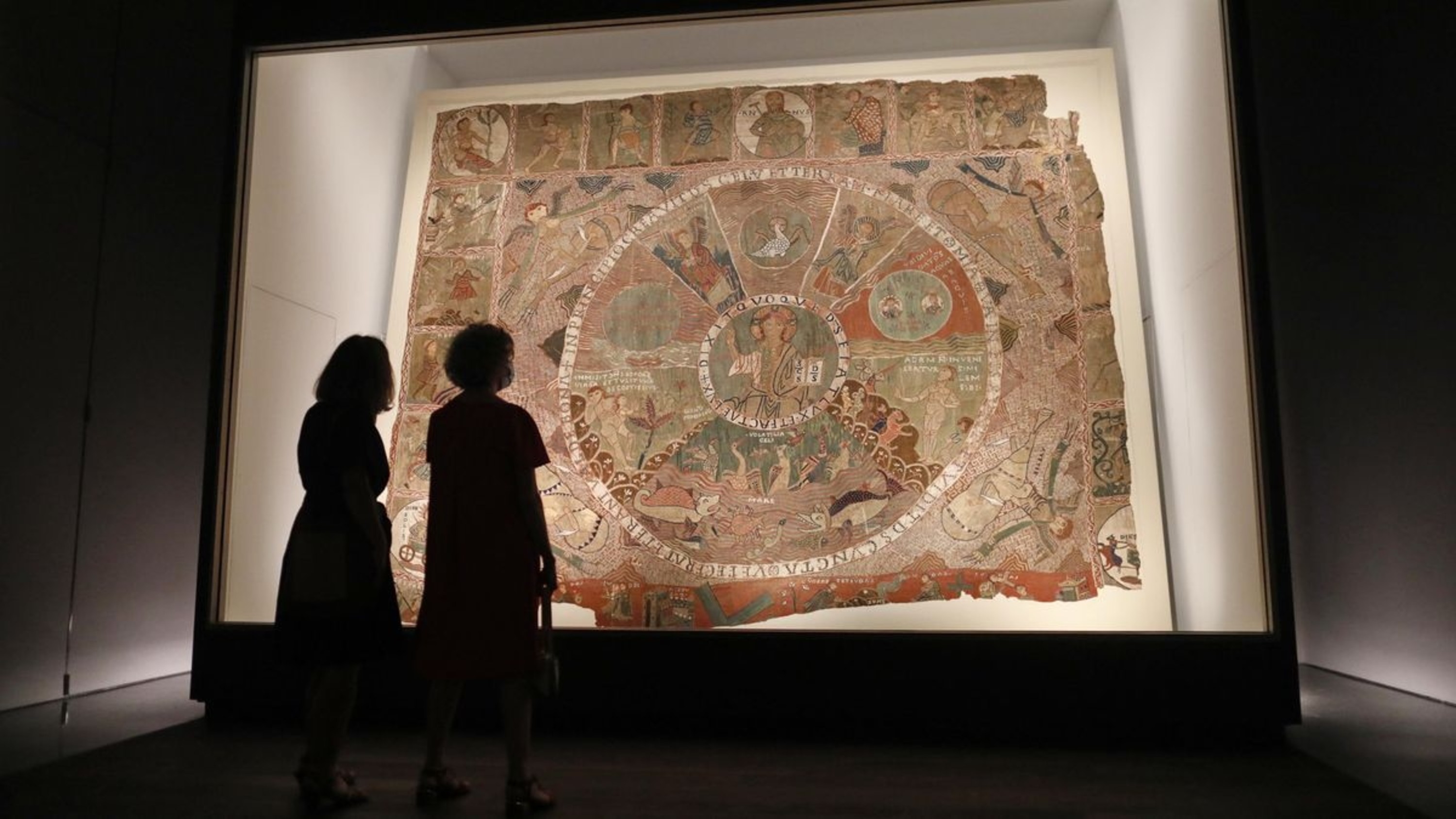 博物館走廊兩旁排列著古老的聖像,與中世紀加泰隆尼亞的精神脈搏遙相呼應 博物館走廊兩旁排列著古老的聖像,與中世紀加泰隆尼亞的精神脈搏遙相呼應