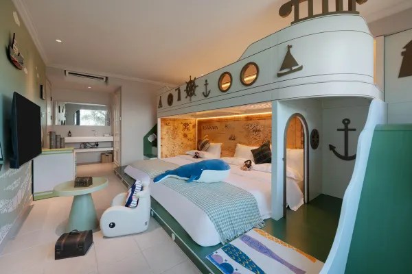 Charming Accommodation Room Environment Display Images