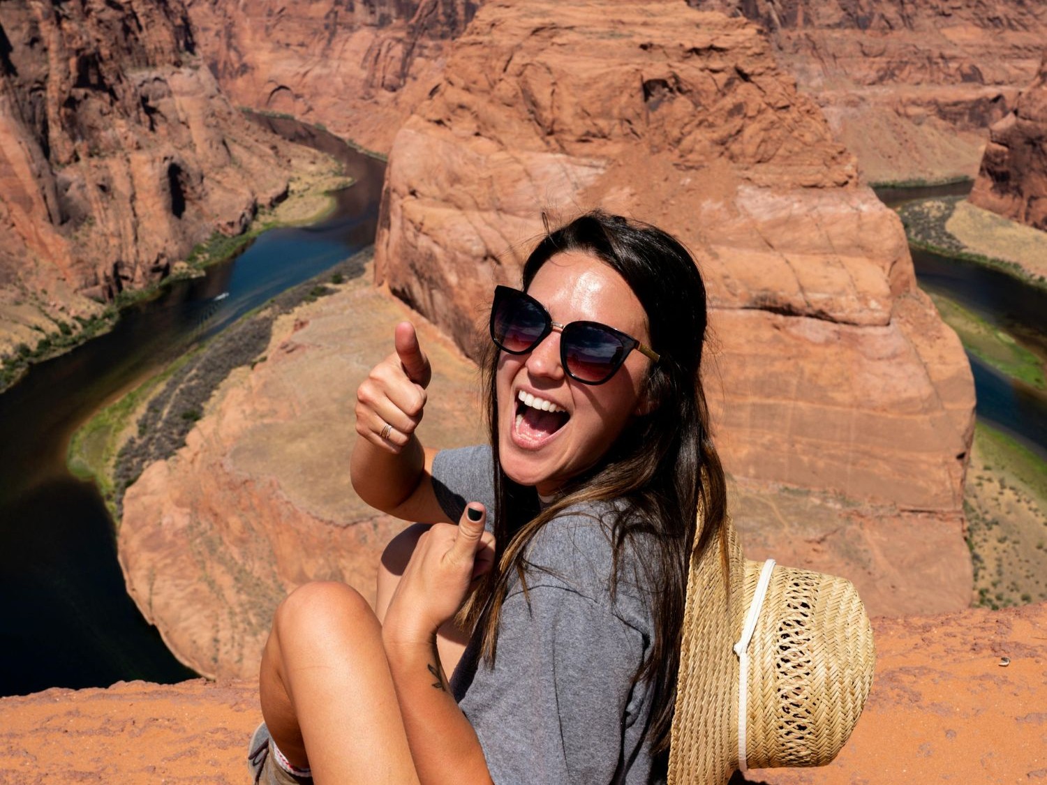 Antelope Canyon, Horseshoe Bend, & Lake Powell Tour from Arizona