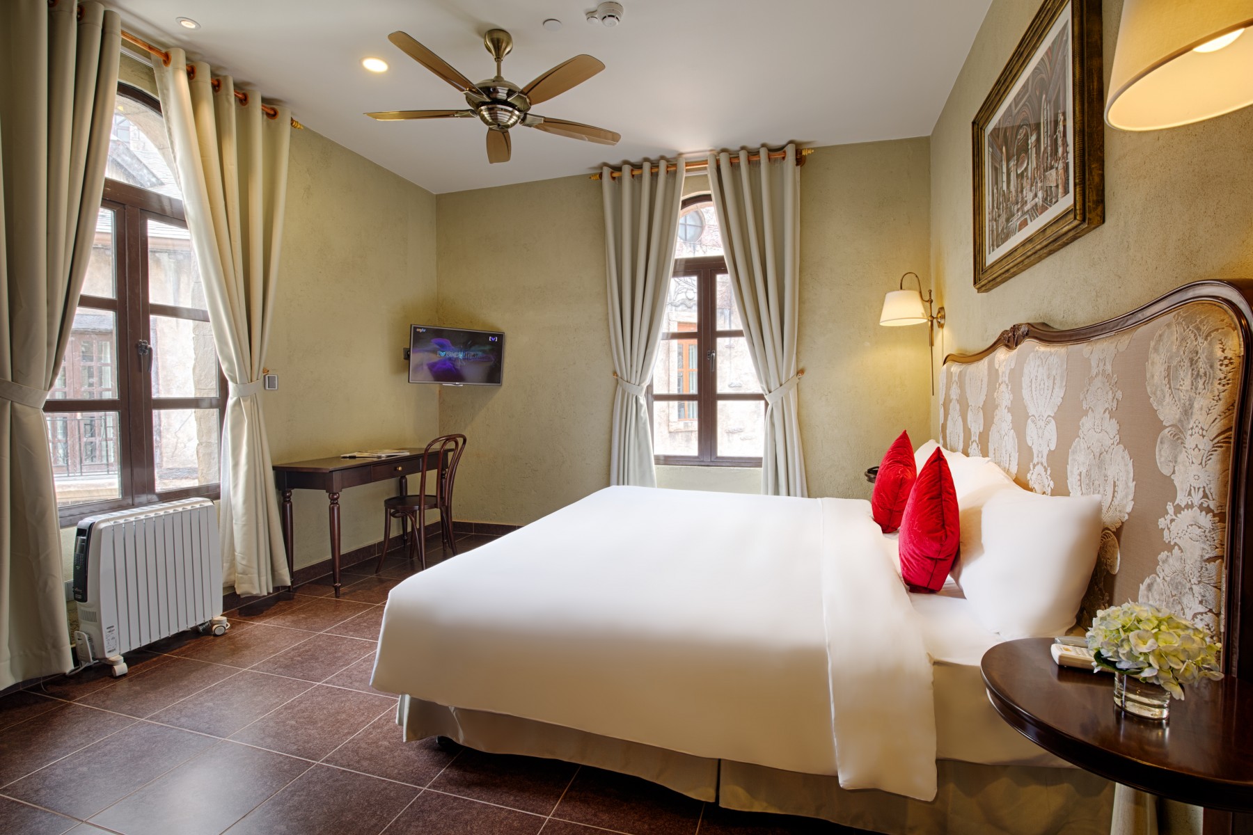 Mercure Danang French Village