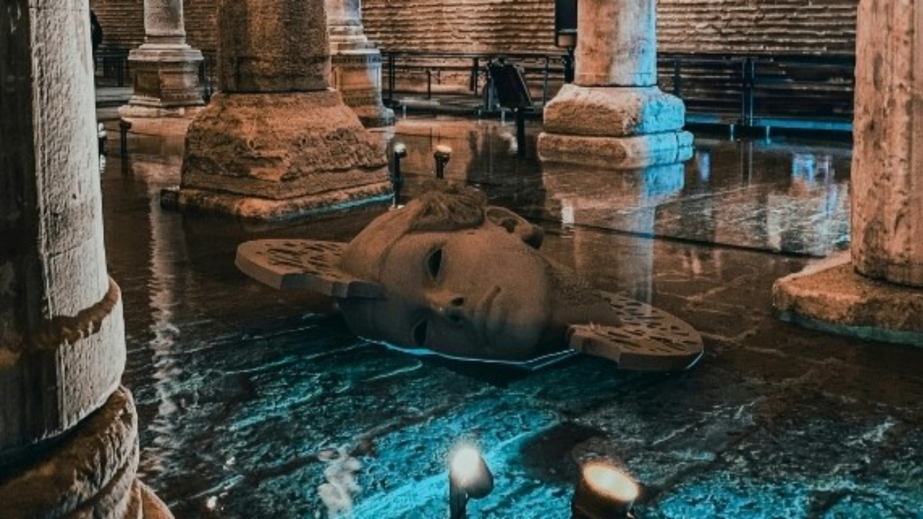 探索一個神話與奇蹟靜謐共存的神秘密室
