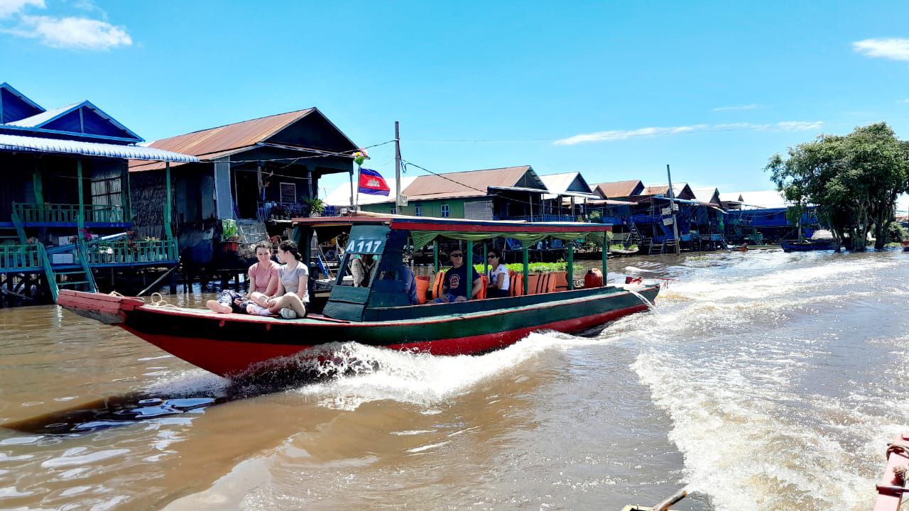 探索迷人的空邦魯浮村 (Kampong Phluk Floating Village)