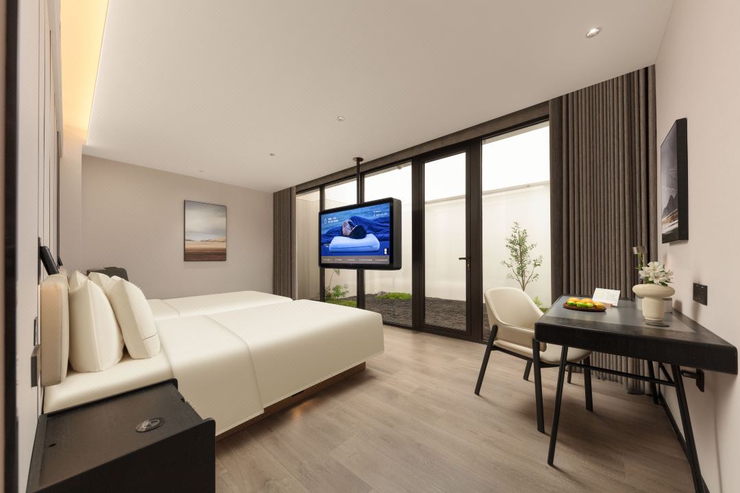 Shanghai Xintiandi Dashijie Subway Station Atour Hotel Accommodation Package
