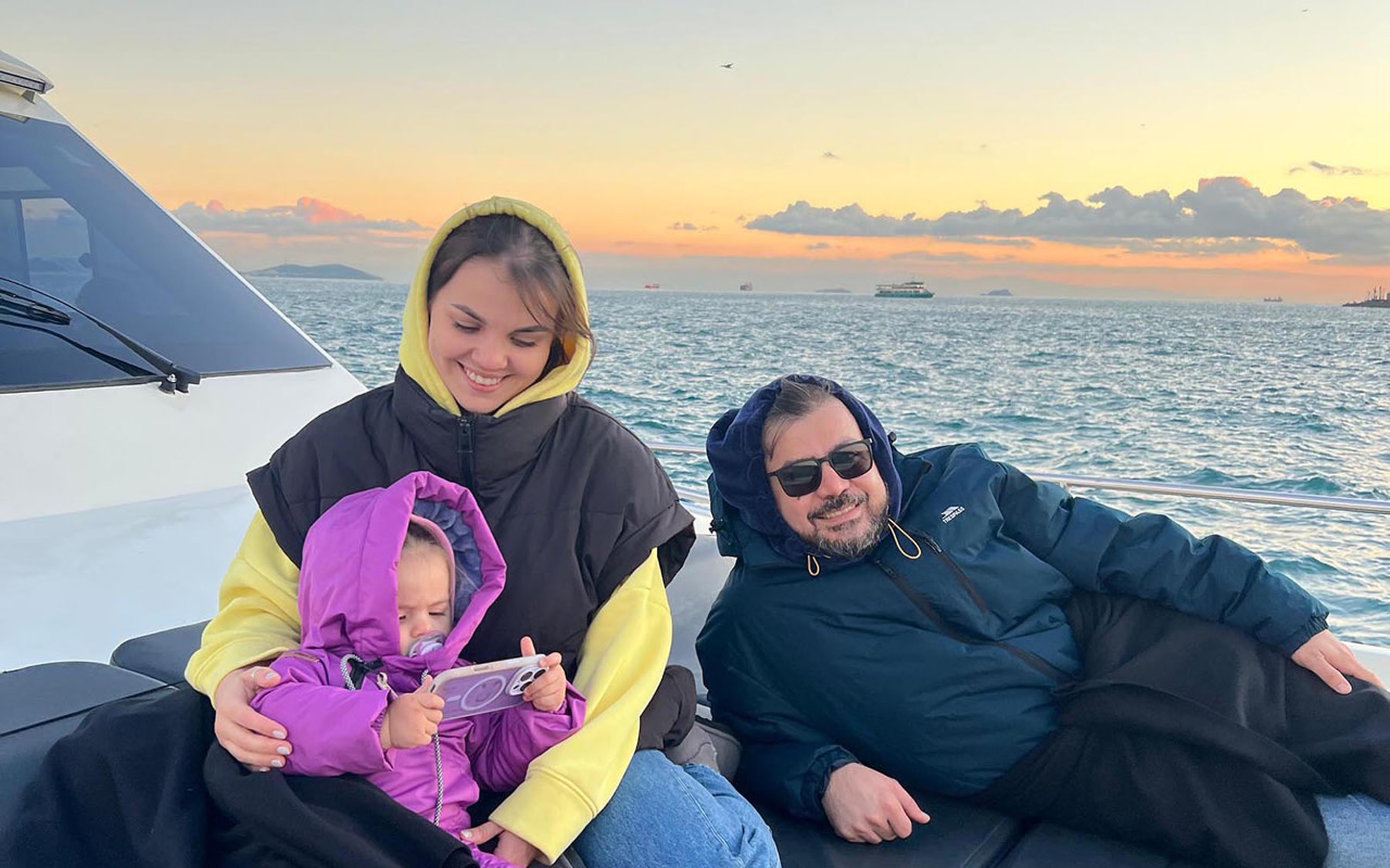 今晚,在甲板上享用傳統點心,同時航行於兩大洲之間。 今晚,在甲板上享用傳統點心,同時航行於兩大洲之間。