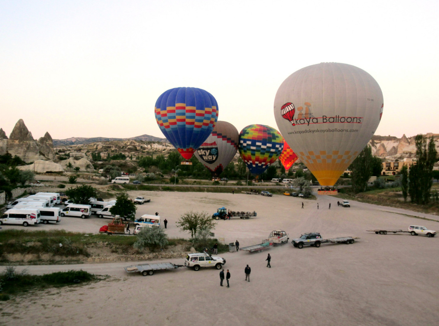 Hot Air Balloon Flight with Breakfast and Champagne in Cappadocia