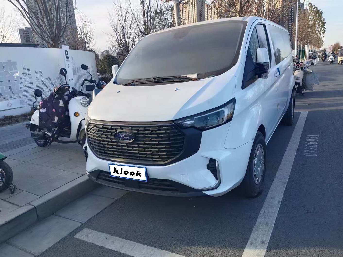 9-seater Comfort Vehicle