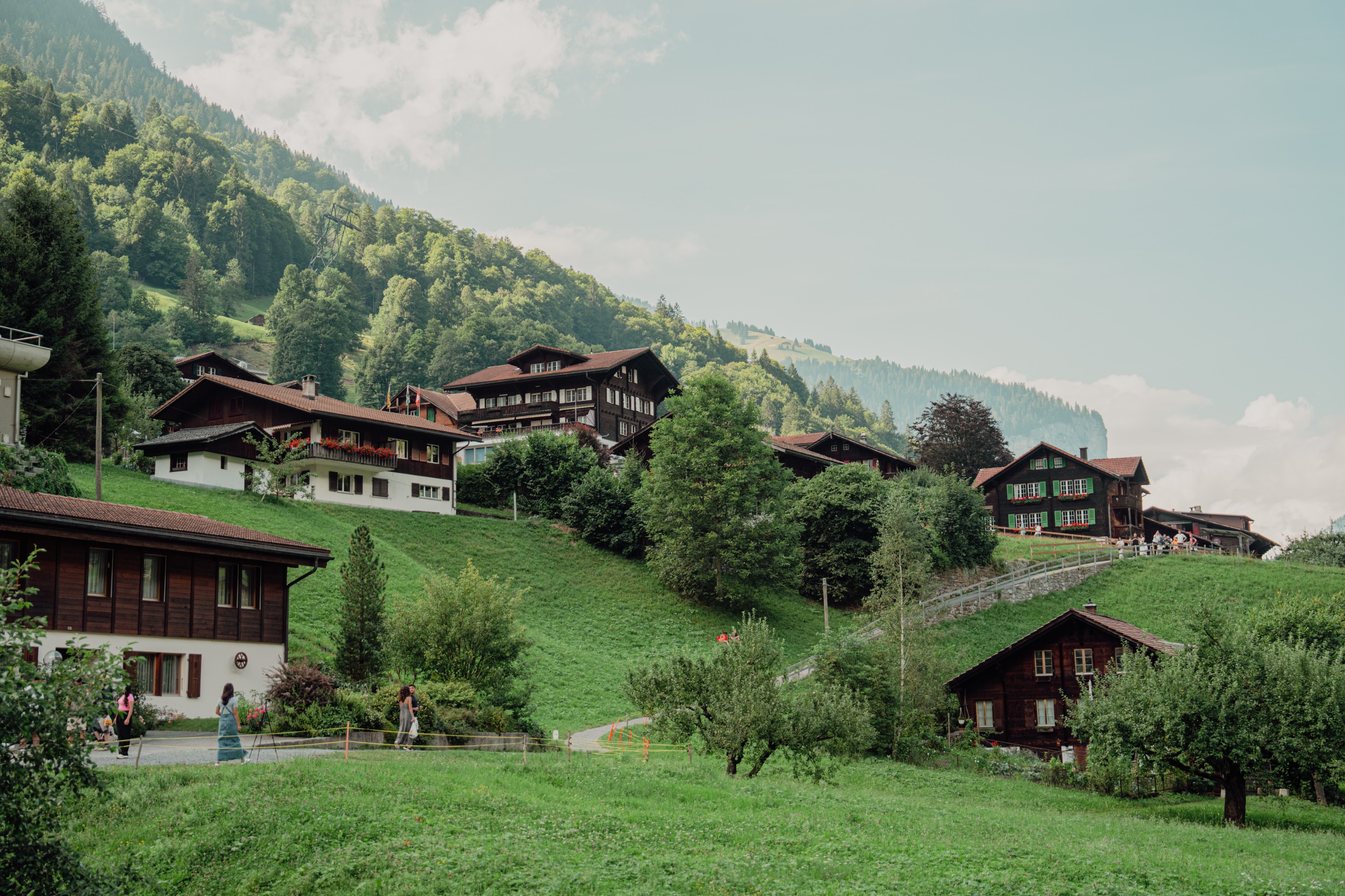 Lauterbrunnen & Wengen: Photoshoot Tour at the best spots