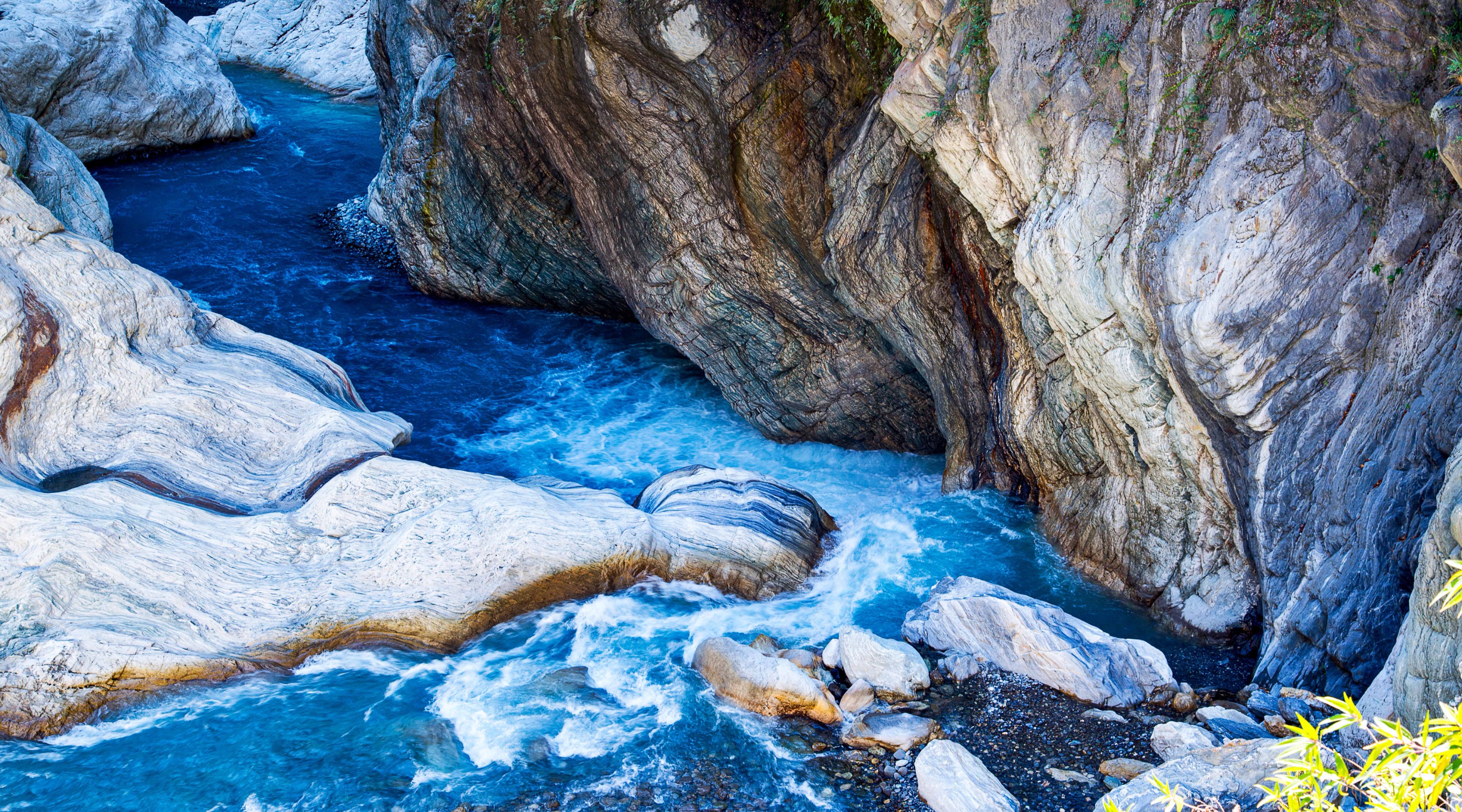 Hualien Taroko Day Tour from Ximending