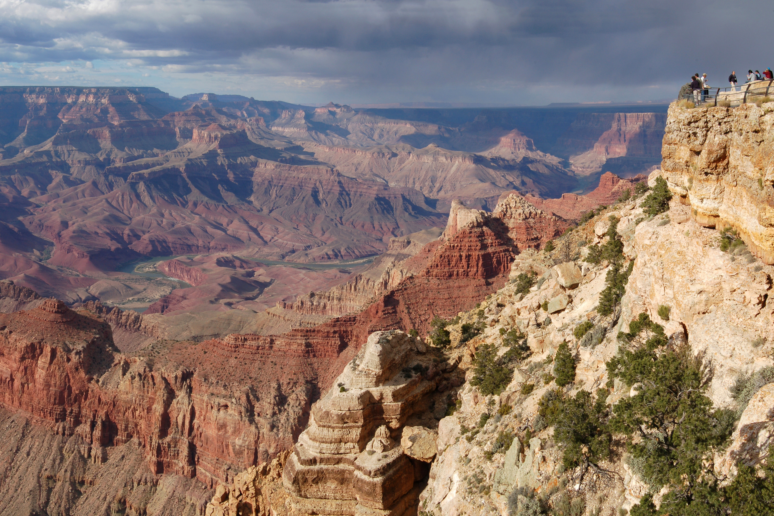 Grand Canyon South Rim Majestic Helicopter Tour with Optional Hummer