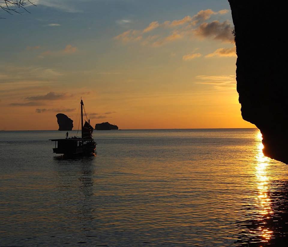 Krabi 5 Islands Siamese Junk Boat with Sunset Sailing Tour