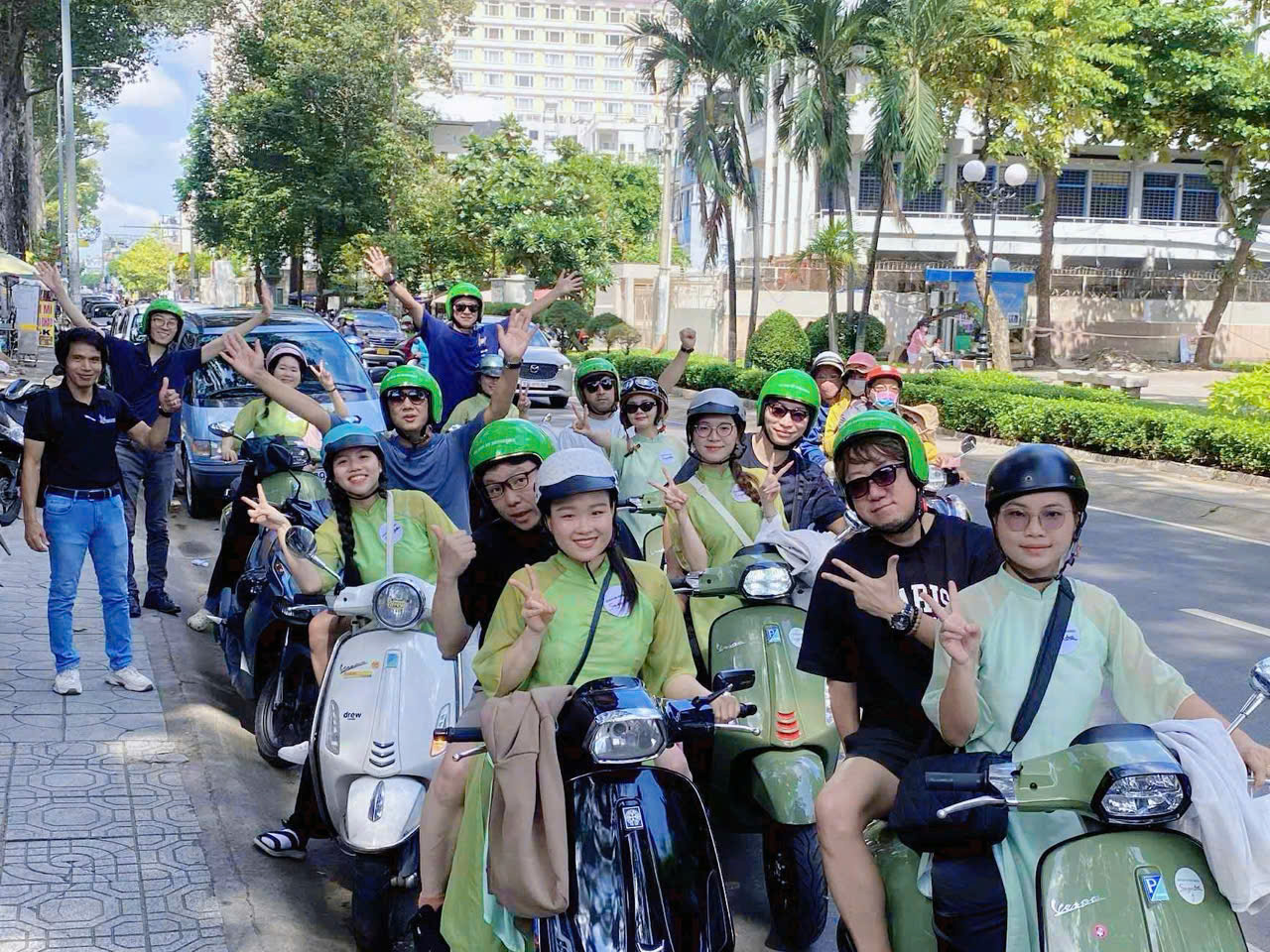 Saigon: City Unseen Highlights 2h Tour | Opt: Ao Dai Riders