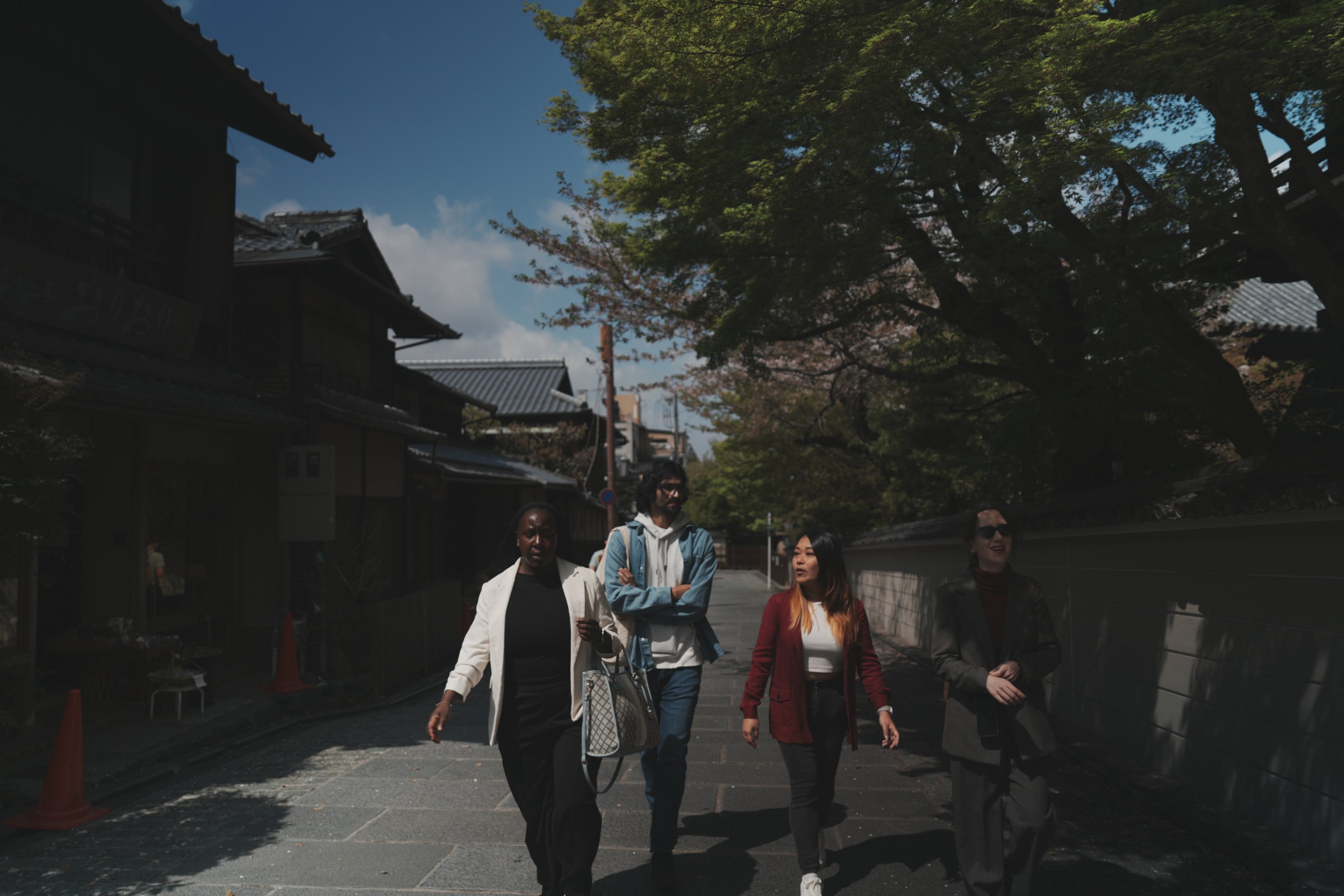 京都一日遊：永恆的地標和隱藏的瑰寶