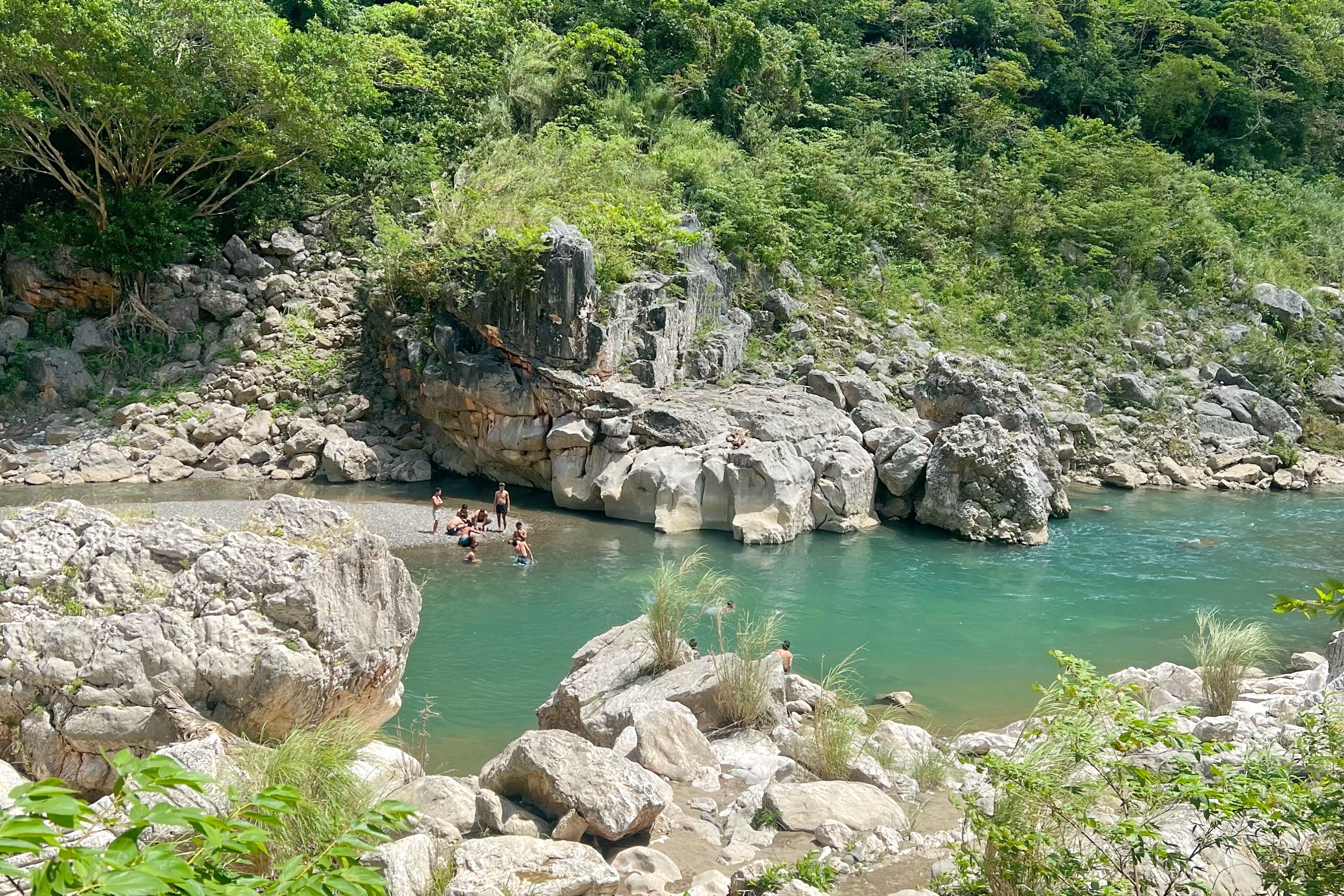 Fun River Tubing and Tinipak River Tour in Rizal