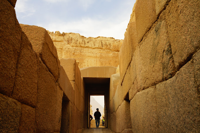 Private Tour to Giza Pyramids, Saqqara & Grand Egyptian Museum