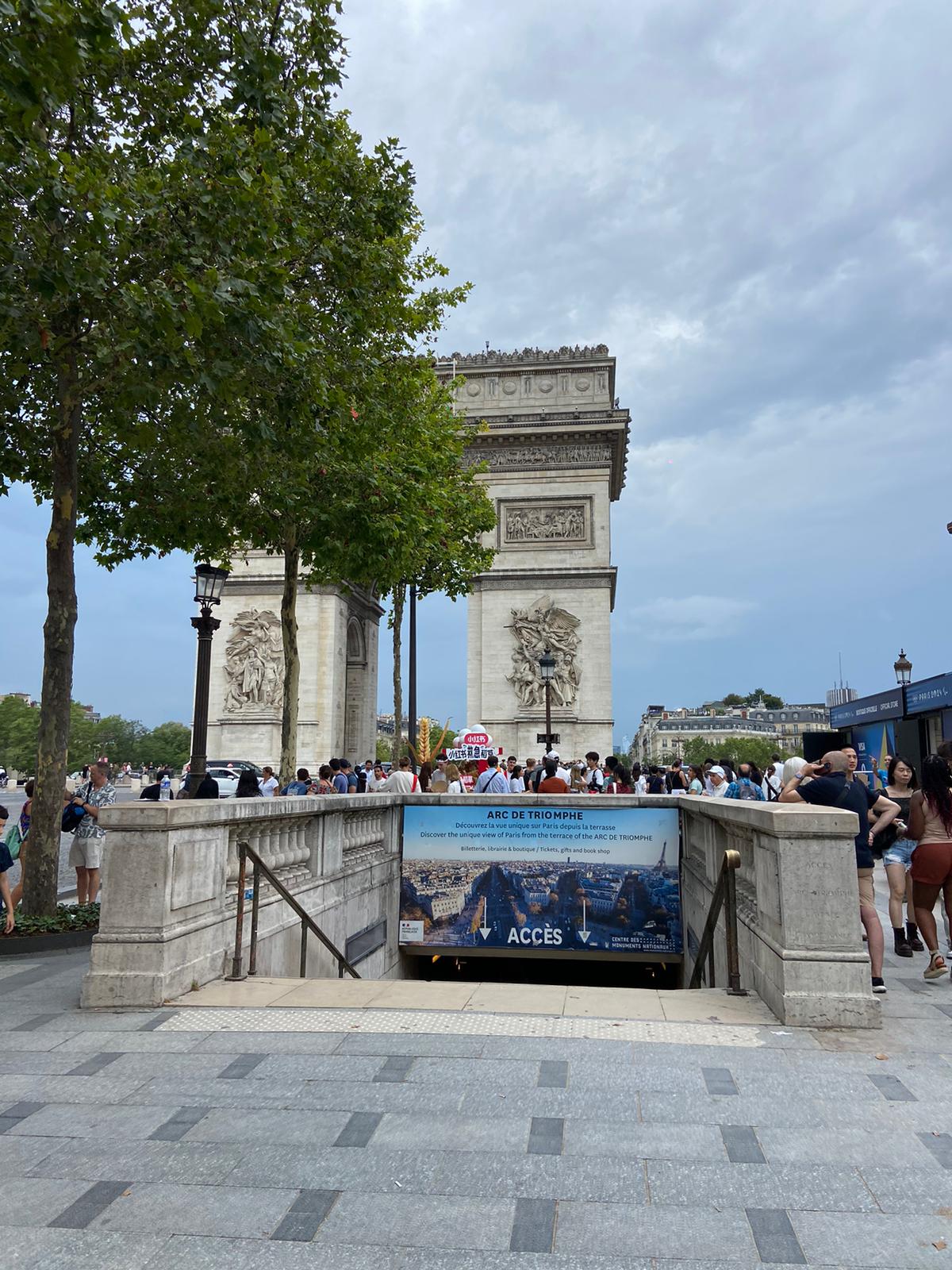 Arc de Triomphe access entrance