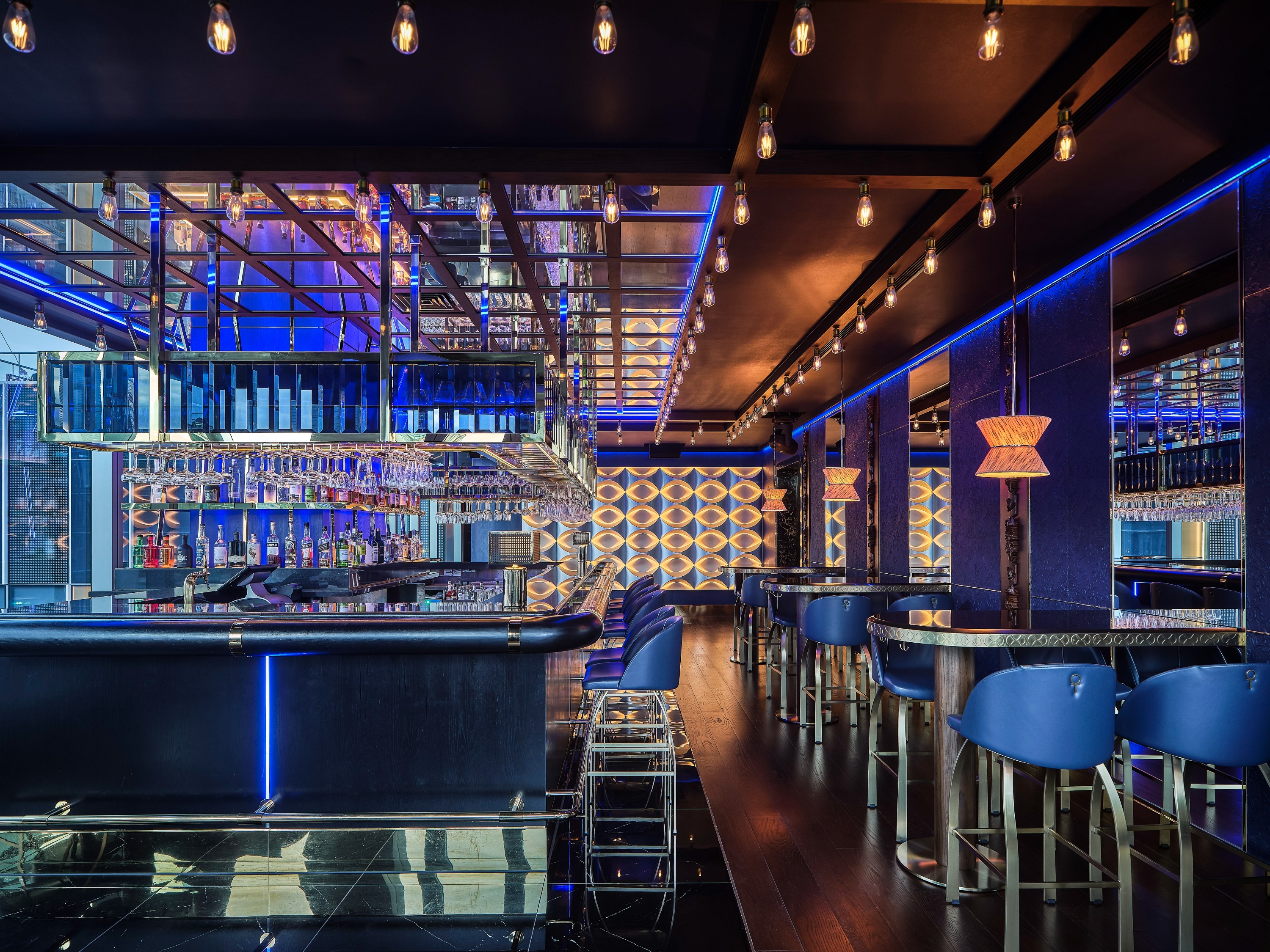 Aqua | Happy Hour Bar Package, Night Brunch, Weekend Brunch | Tsim Sha Tsui