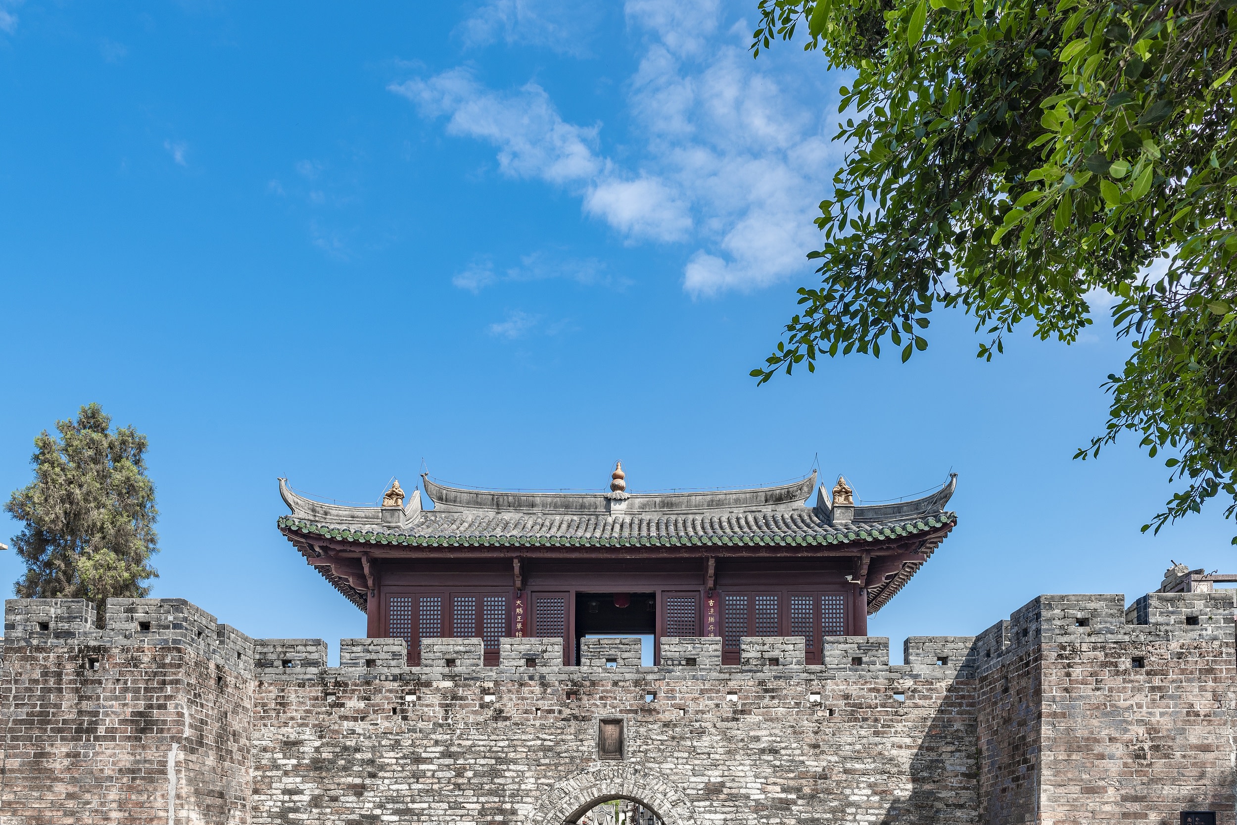 One-day tour of Dameisha in Shenzhen + Golden Coast cruise + Dapeng Fortress