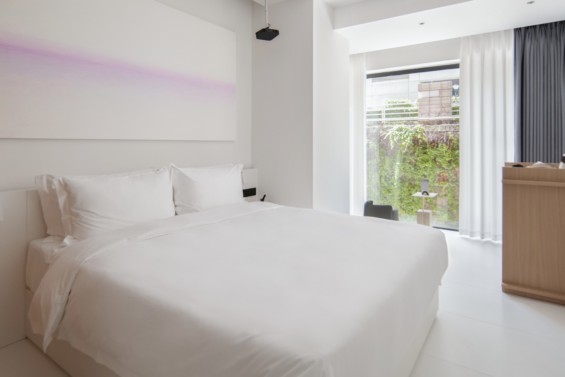 Basic double room
