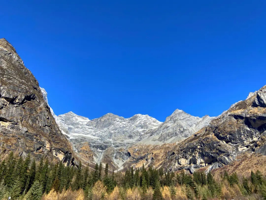 成都出發四姑娘山 私人導覽一日遊