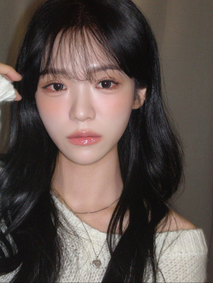 K-Beauty Makeup Class with Korean Pro Artist.