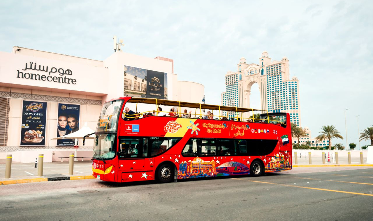 Hop-on hop-off bus in Abu Dhabi